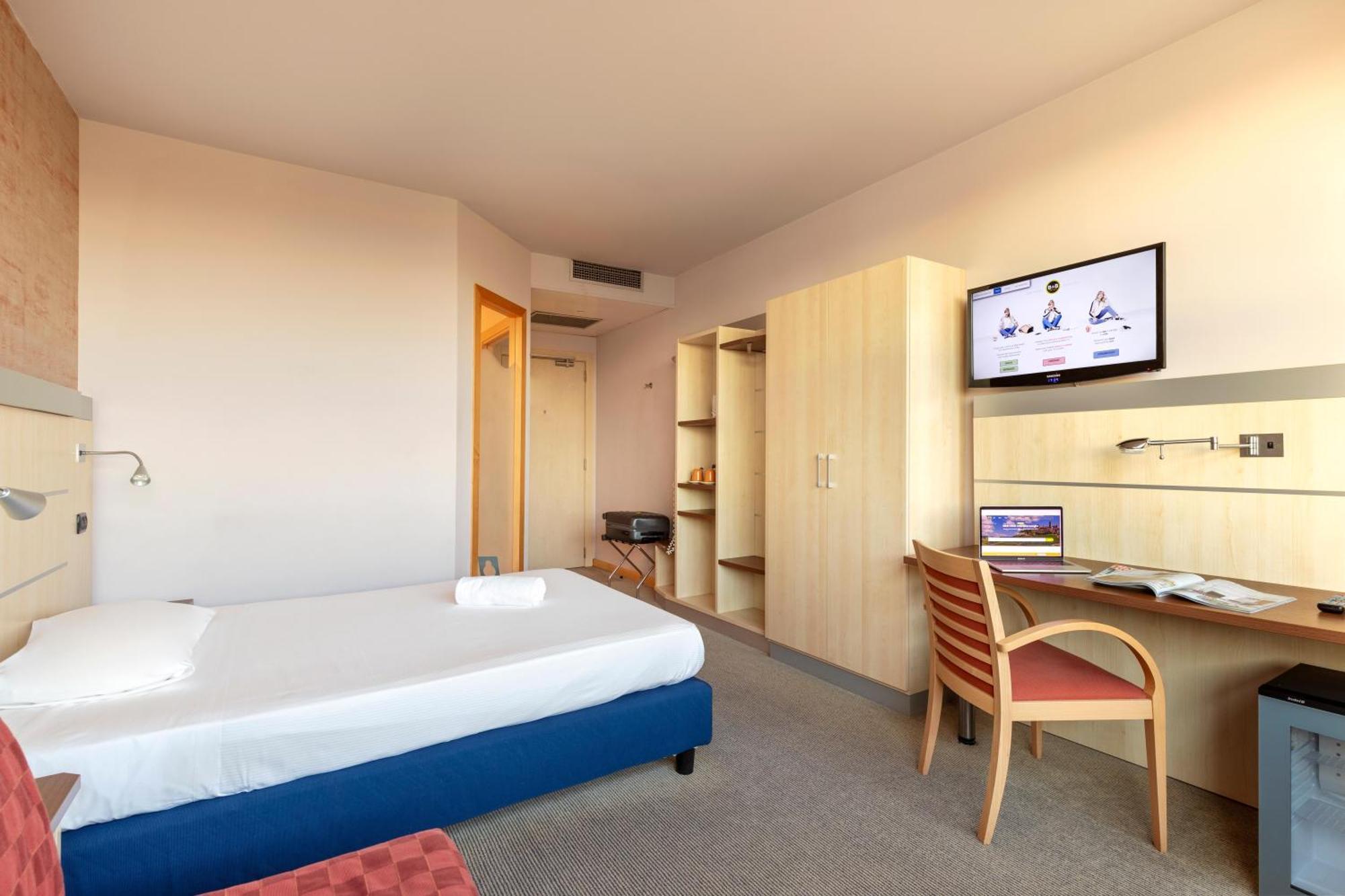 B&B Hotel Cherasco Langhe Luaran gambar