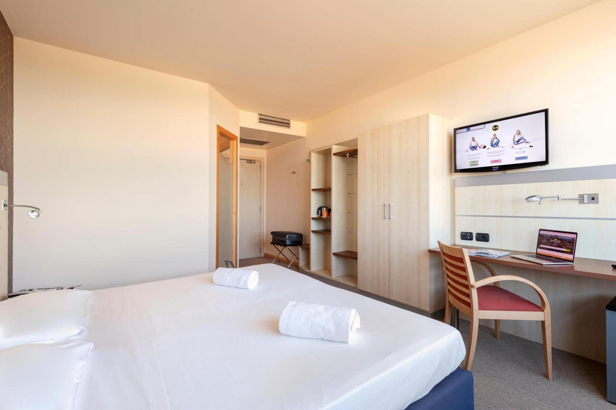 B&B Hotel Cherasco Langhe Luaran gambar