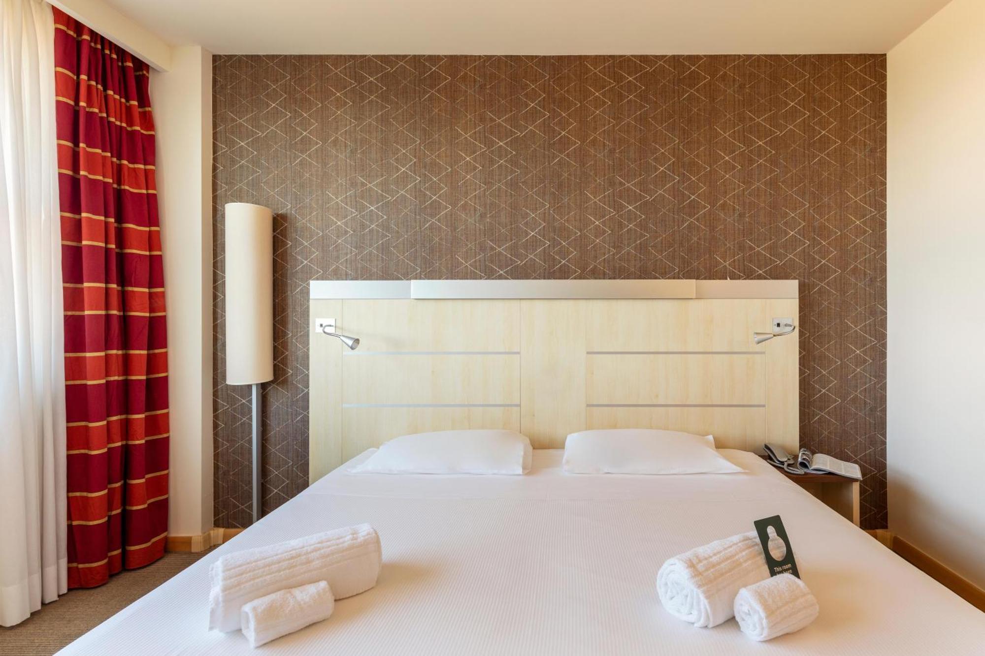 B&B Hotel Cherasco Langhe Luaran gambar