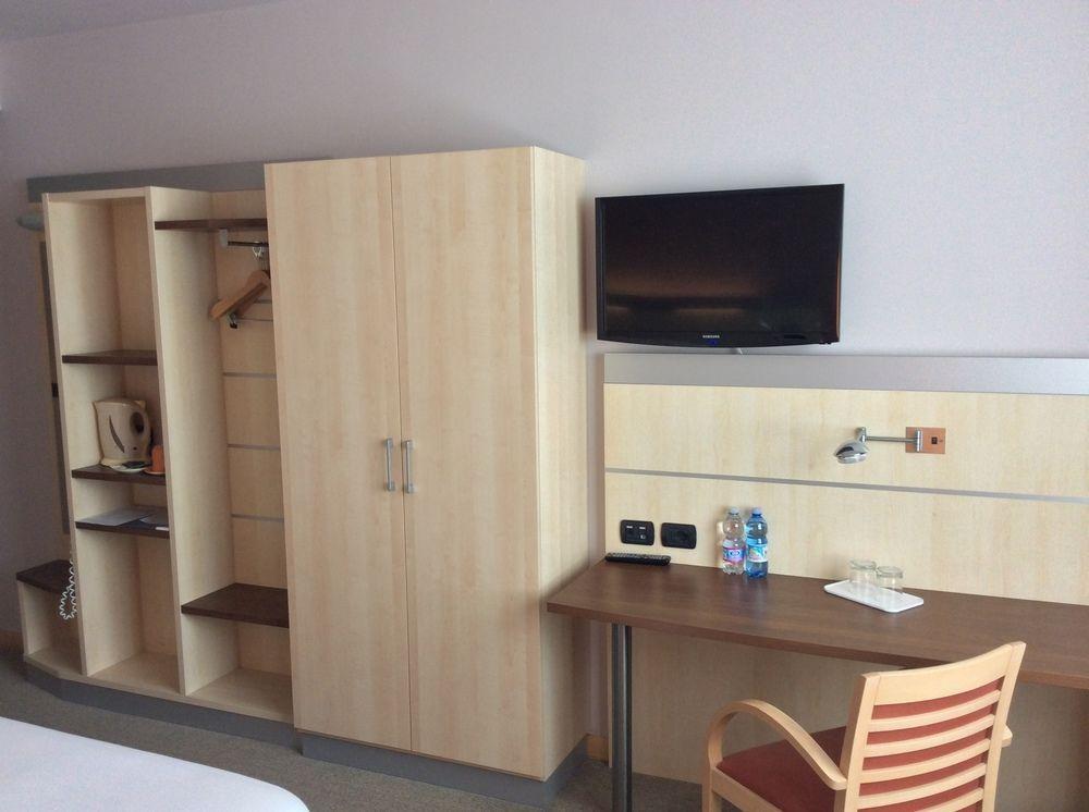 B&B Hotel Cherasco Langhe Luaran gambar